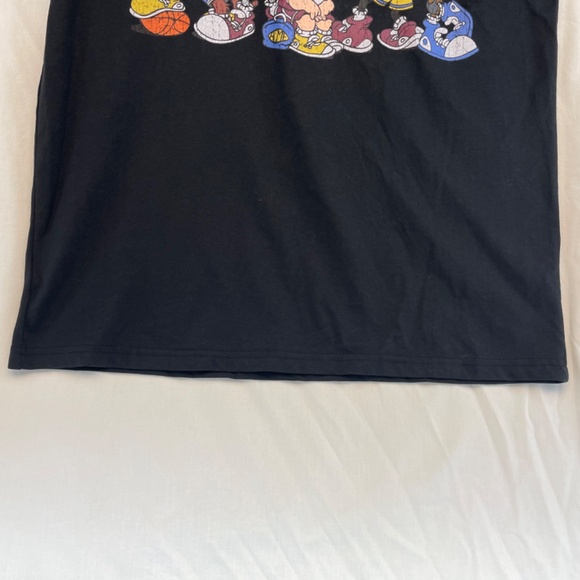 Looney Tunes Basketball Team Graphic T-Shirt Black Unisex Size Medium - Picture 11 of 14